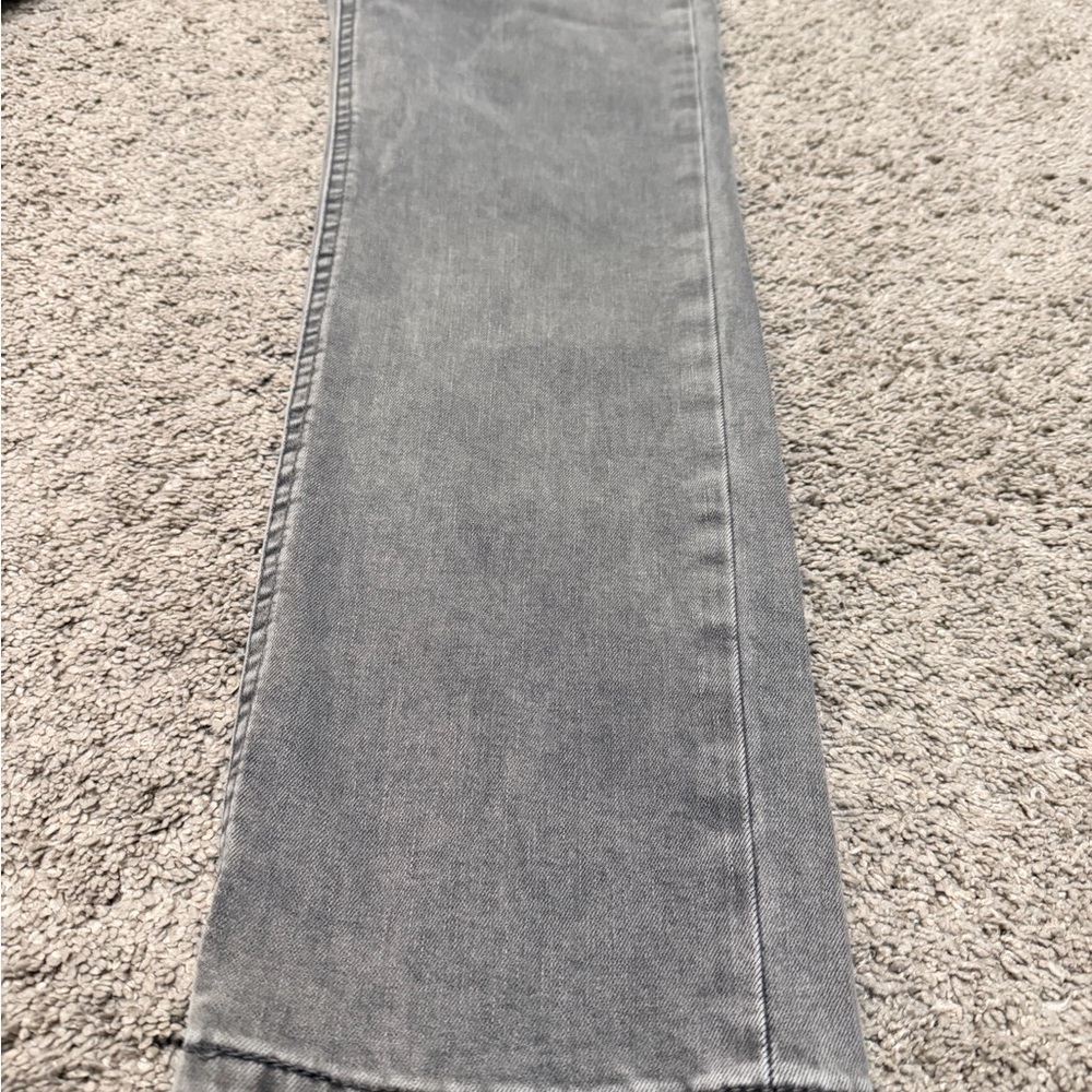 Levi’s Men's Gray Straight Leg Jeans - Picture 3 of 6